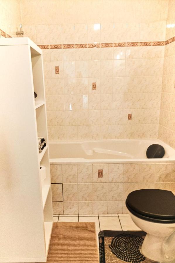 Charmant Appartement Sur Sottevilles Les Rouen Kültér fotó
