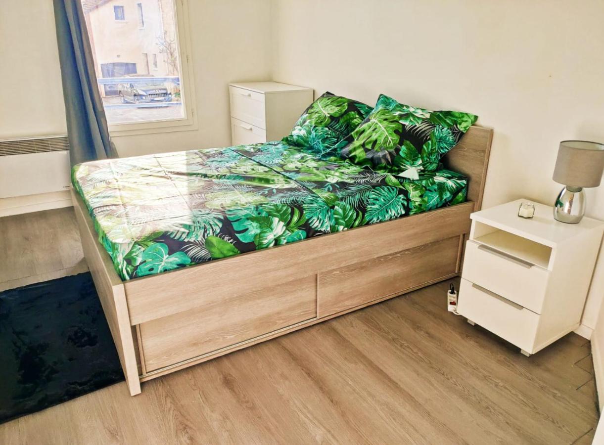 Charmant Appartement Sur Sottevilles Les Rouen Kültér fotó